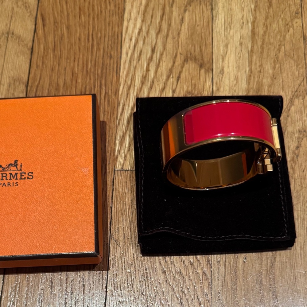 HERMES - CLIC CLAC H BRACELET - Rouge Amarante - Picture 9 of 12